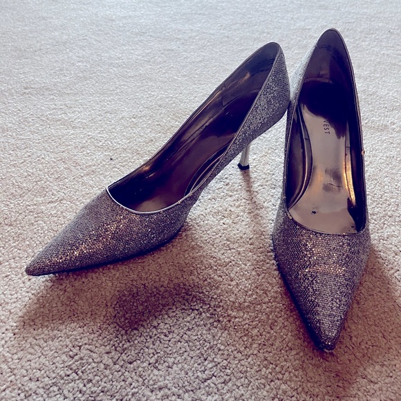 Silver sparkle Nine West heels. Size 10. Like new - Picture 1 of 3